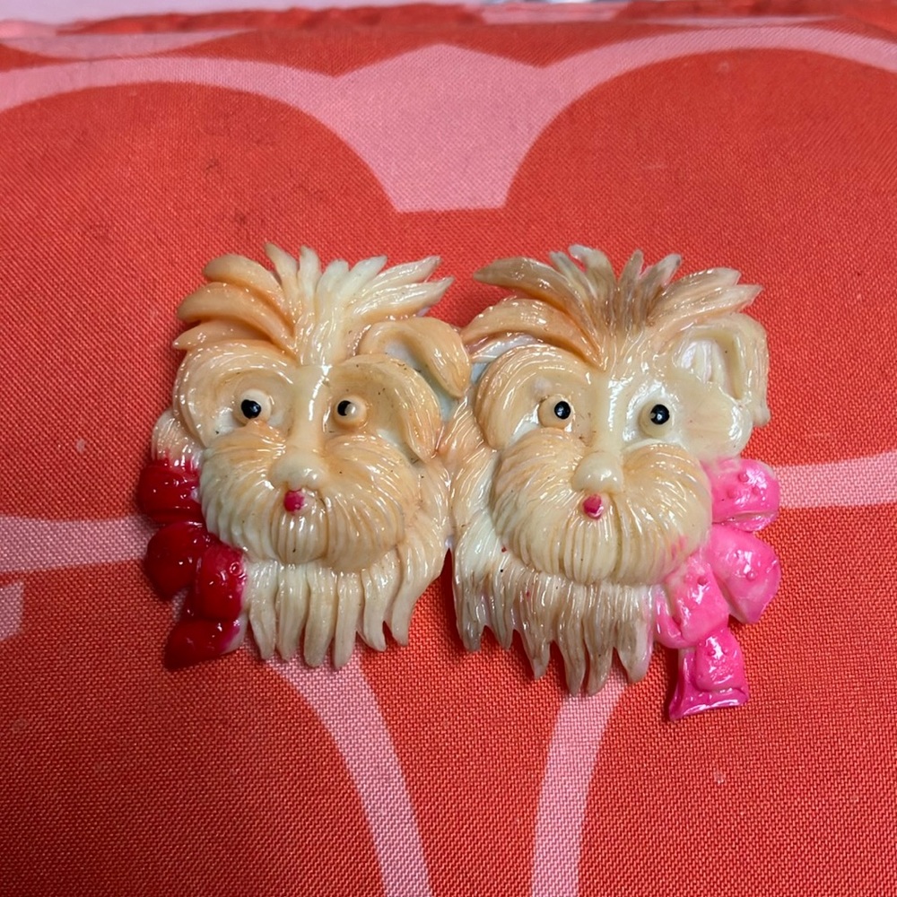 VINTAGE Celluloid Brooch Book Piece!